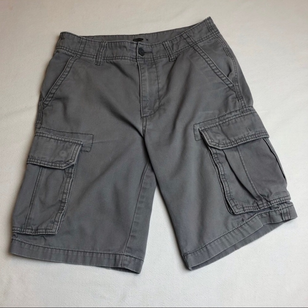 Old Navy Size 28 Grey Cargo Shorts Men’s